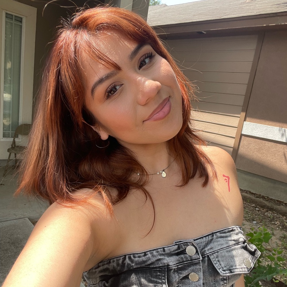 Meet your Posher, Cynthia